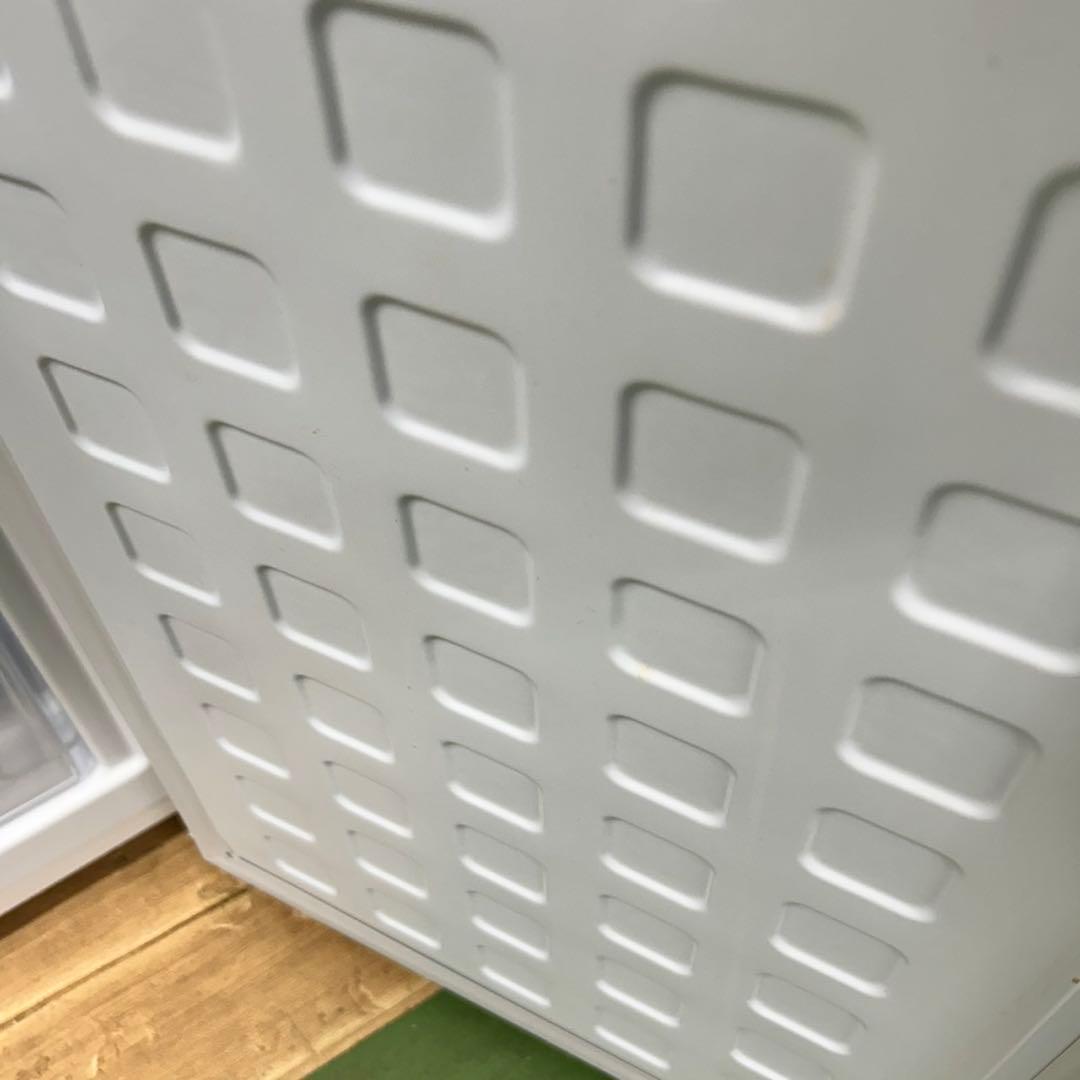 713 2023年製　レトロデザイン　冷蔵庫　単身用　130L 小型　一人暮らし