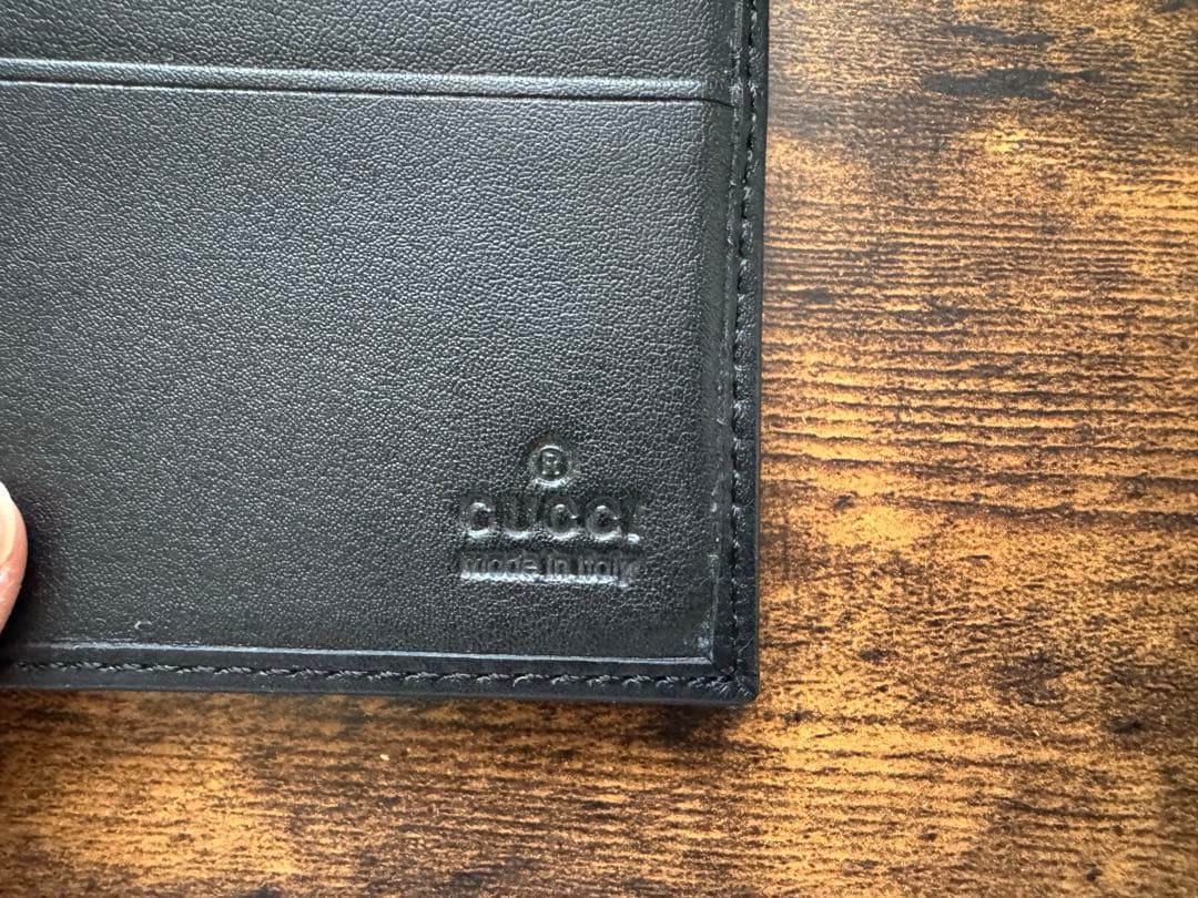 GUCCI ブラック レザー マネークリップ　札入れ　二つ折り