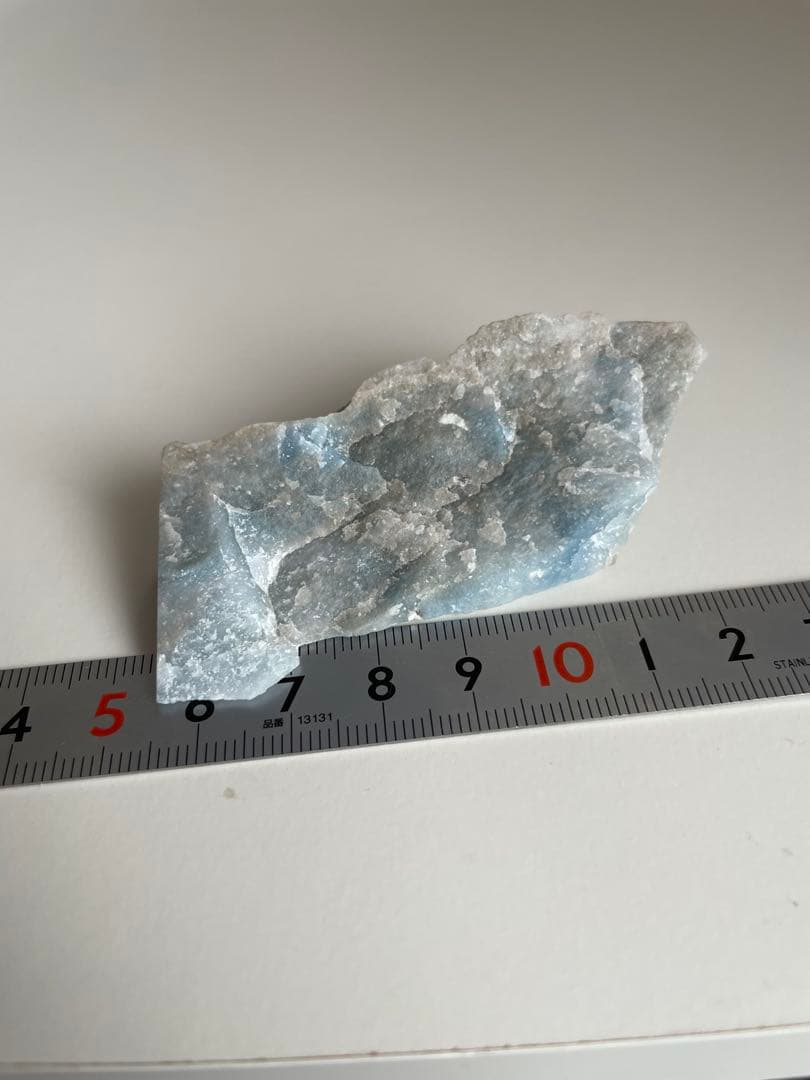 【国産鉱物】糸魚川産　入りコン沢の青ヒスイ