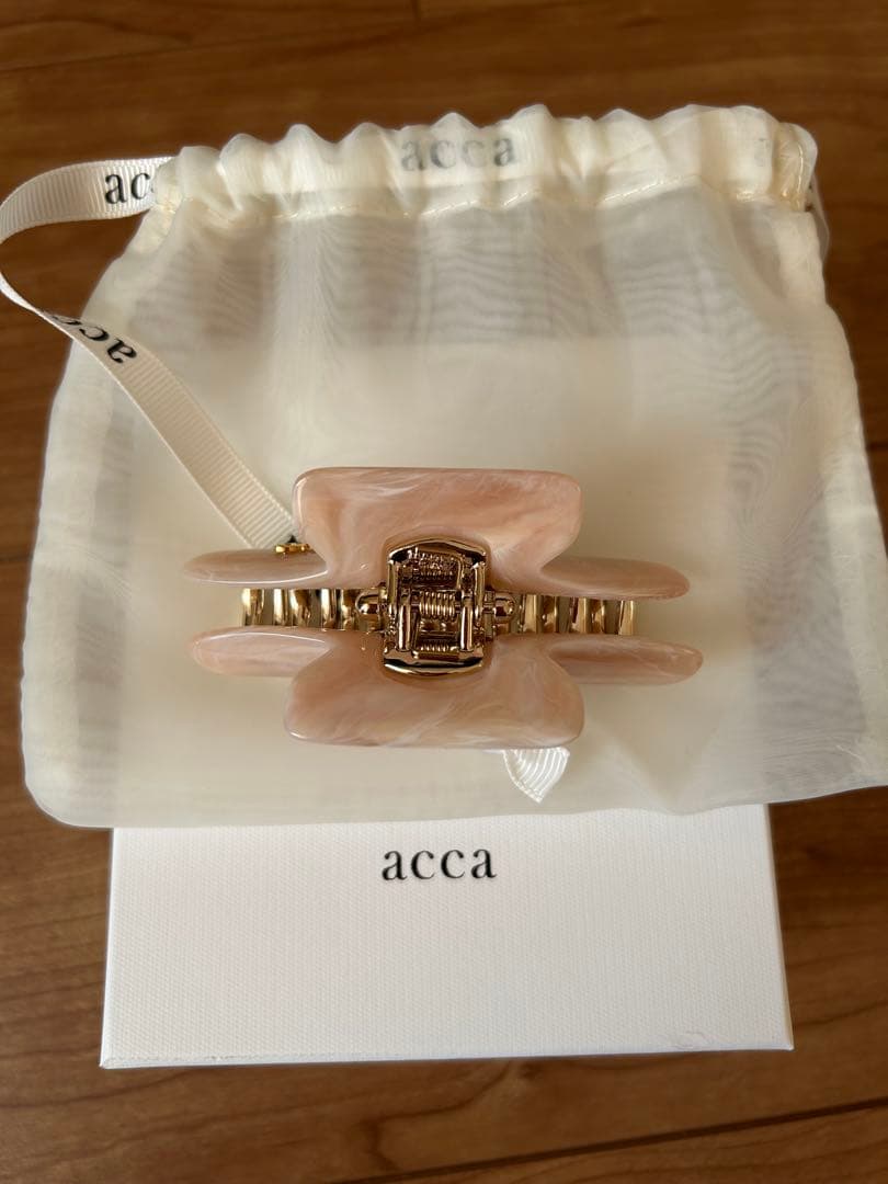 acca アッカ　アールドゥヴィーヴル クリップ Mサイズ ピンクベージュ