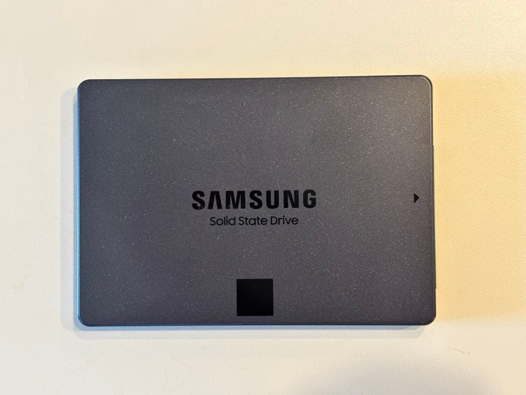 内蔵型SSD Samsung 870 QVO 2TB SATA 2.5\