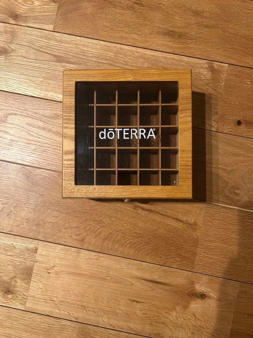doTERRA 木製エッセンシャルオイルボックス&エッセンシャルオイルセット