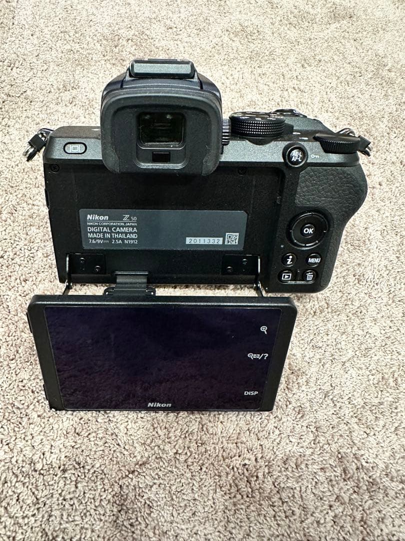 Nikon Z50 ミラーレス一眼カメラ 本体とレンズ