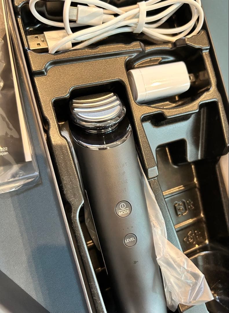 パナソニック　バイタリフト 美顔器