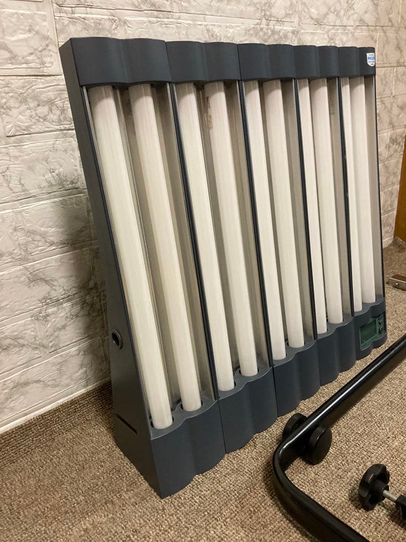 整備済　日焼けマシン　PHILIPS ネオタンC-120スタンド付