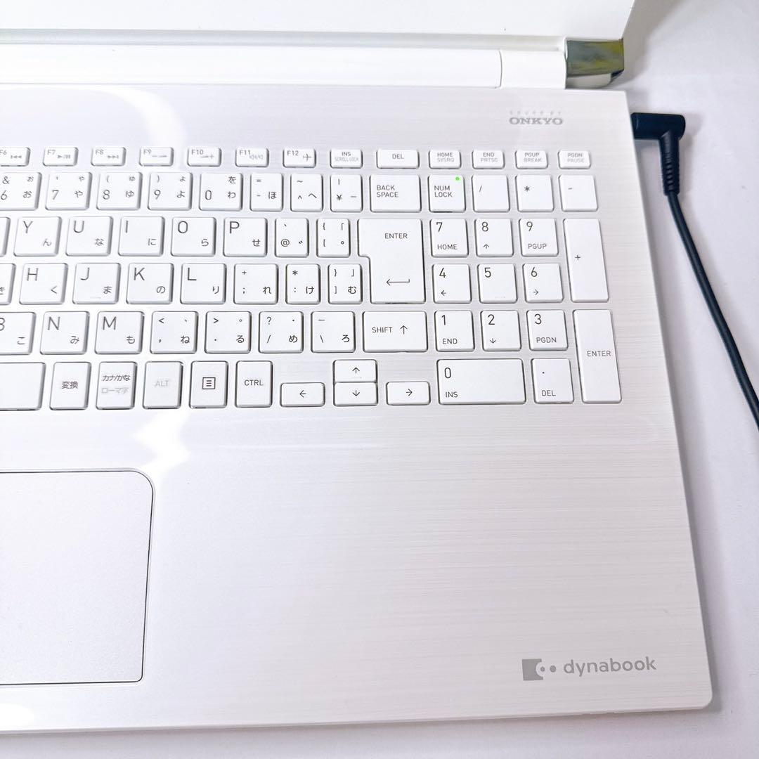 真っ白可愛い❤️大人気！薄型ホワイトノート❤️東芝ダイナブック❤️Windows11❤