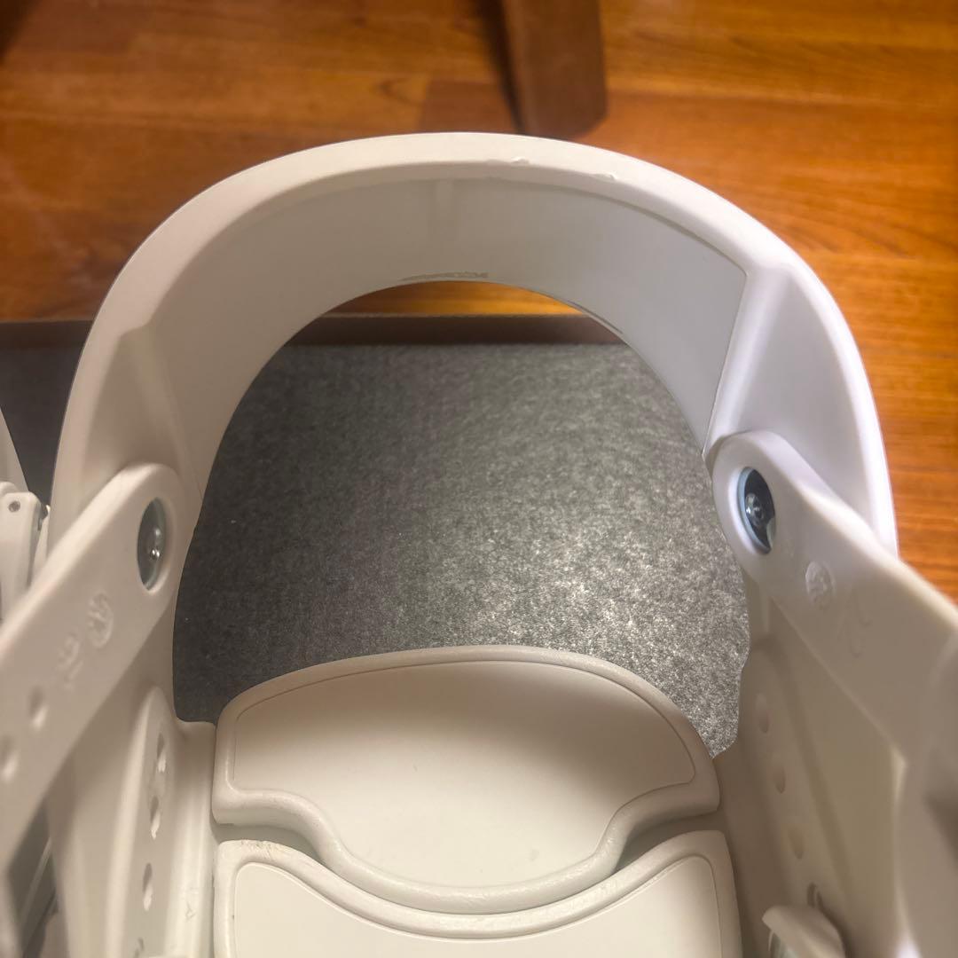 24ー25FLUX ホワイト スノーボードビンディング CV