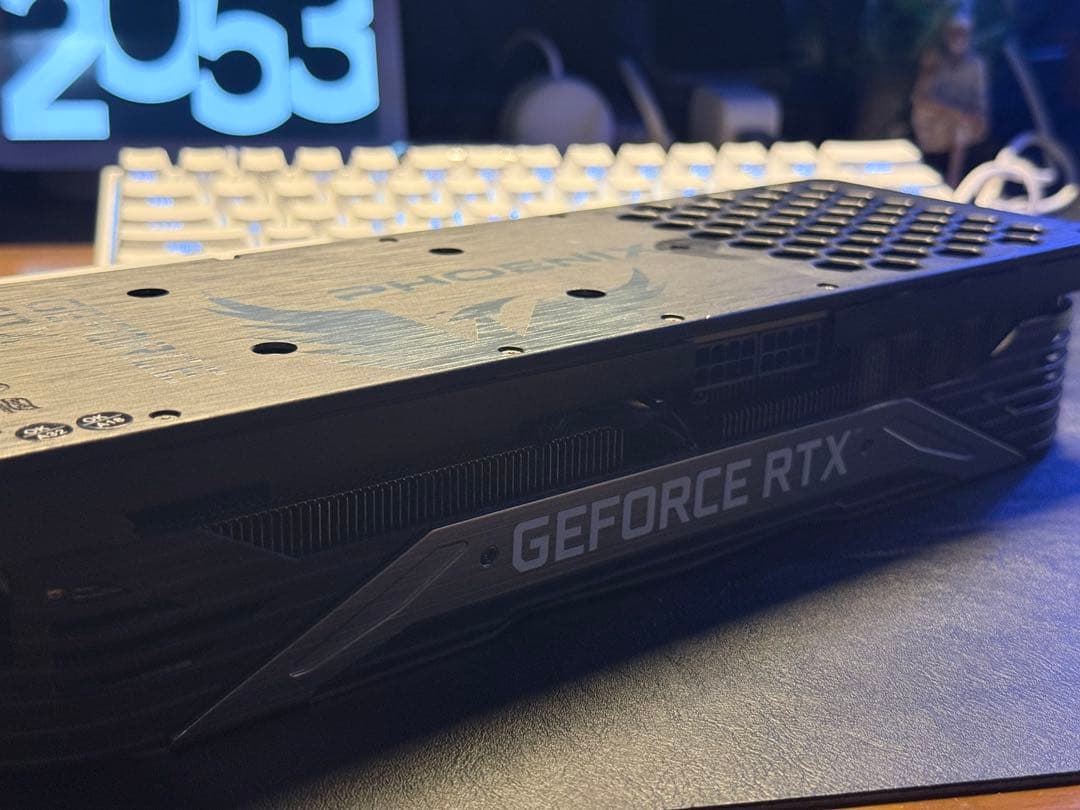 グラフィックボード・グラボ・ビデオカード Gainward GeForce RTX 3070Ti 8GB