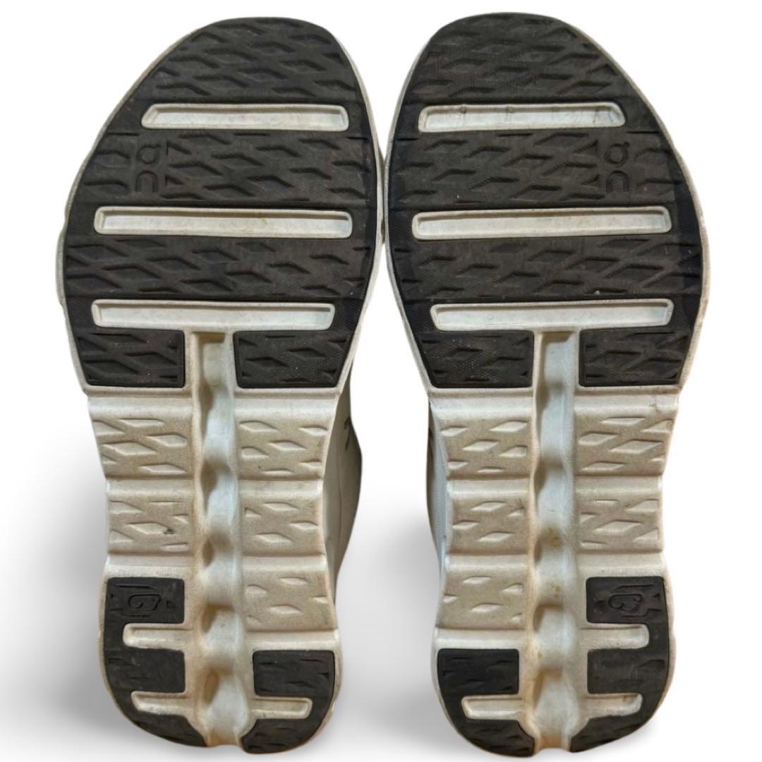 On/オンCloudtilt 27.0cm/ミネラルアイボリー