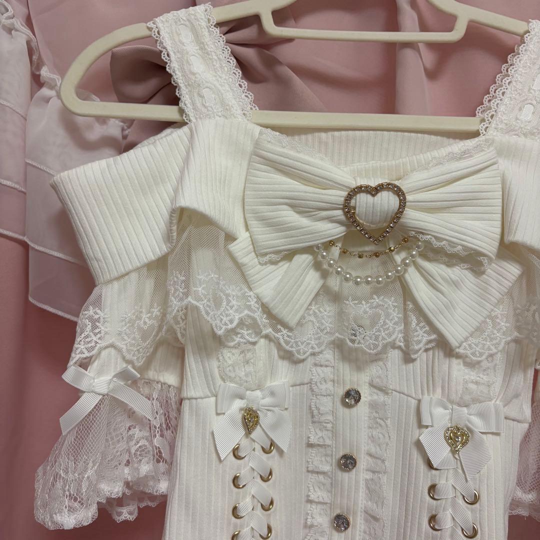 美品♡リズリサ♡サイドリボンリブカットトップス♡ピンク♡