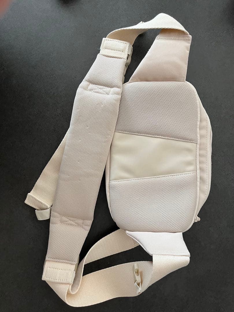 POMULU ヒップシート バッグ