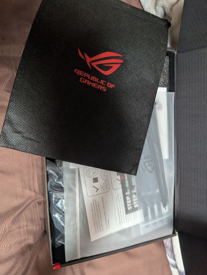ROG LOKI 1000W PLATINUM 電源ユニット