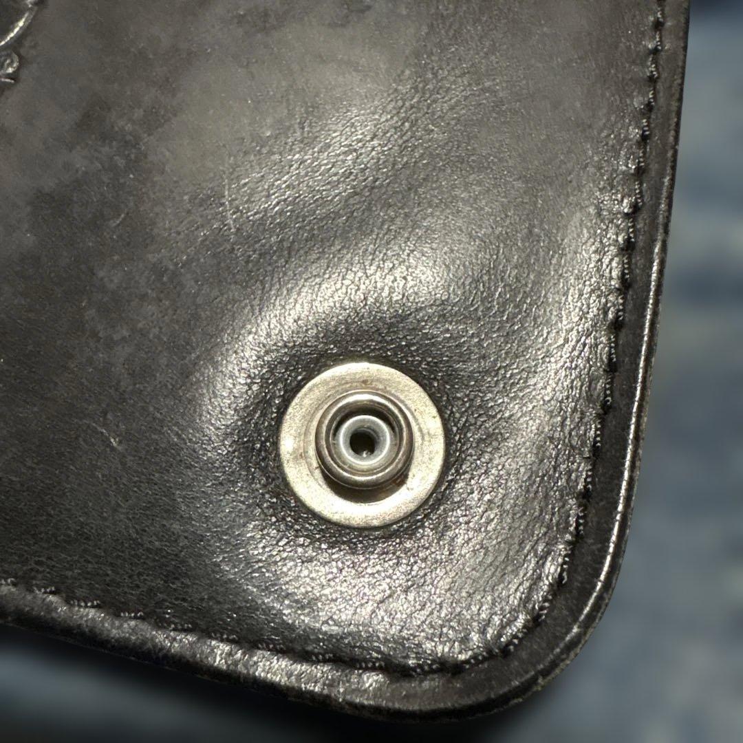 HTC アポロコンチョ レザートラッカーウォレット 42TARON ブラック