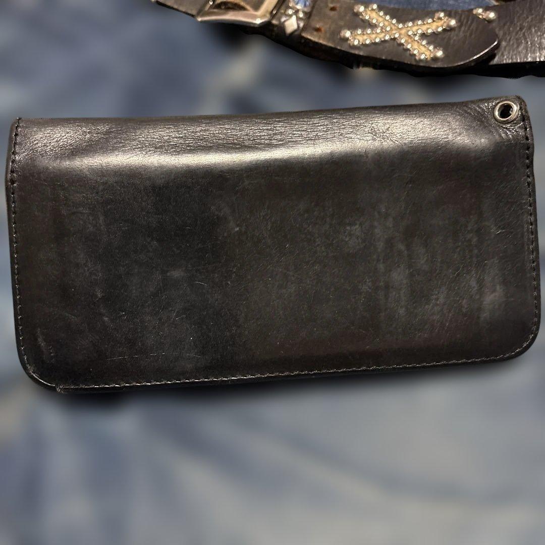 HTC アポロコンチョ レザートラッカーウォレット 42TARON ブラック