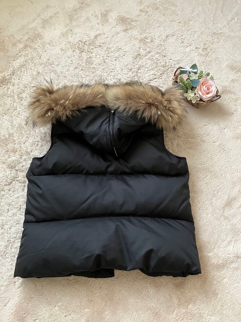 ピンキー&ダイアン　ダウンベスト　フード付　黒　ラビットファー　ダウン70%希少