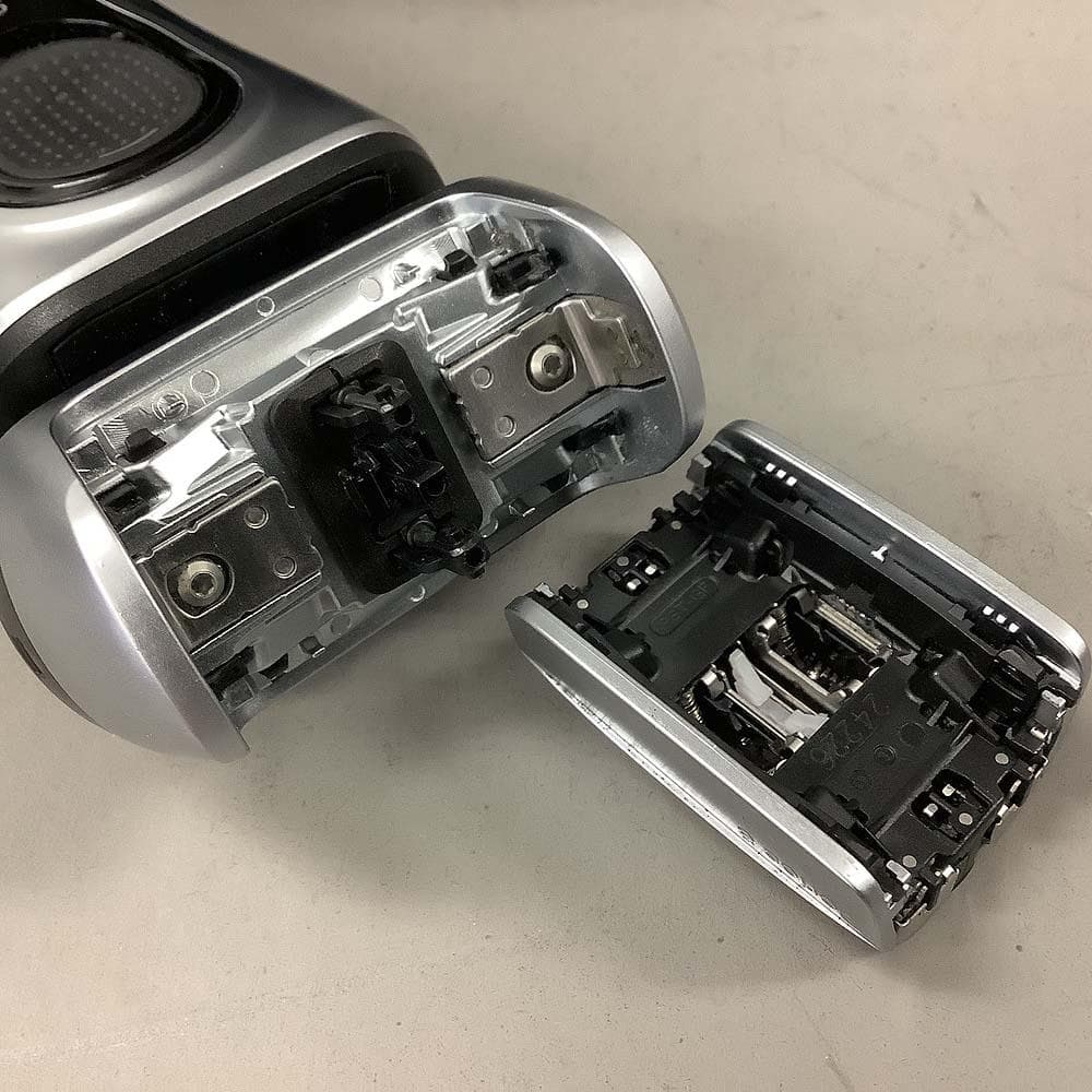 BRAUN Series 8 8467CC 電気シェーバー