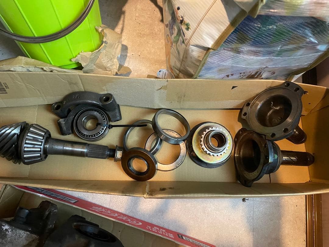 R200 6穴　ABS有りデフケース　その他付属品