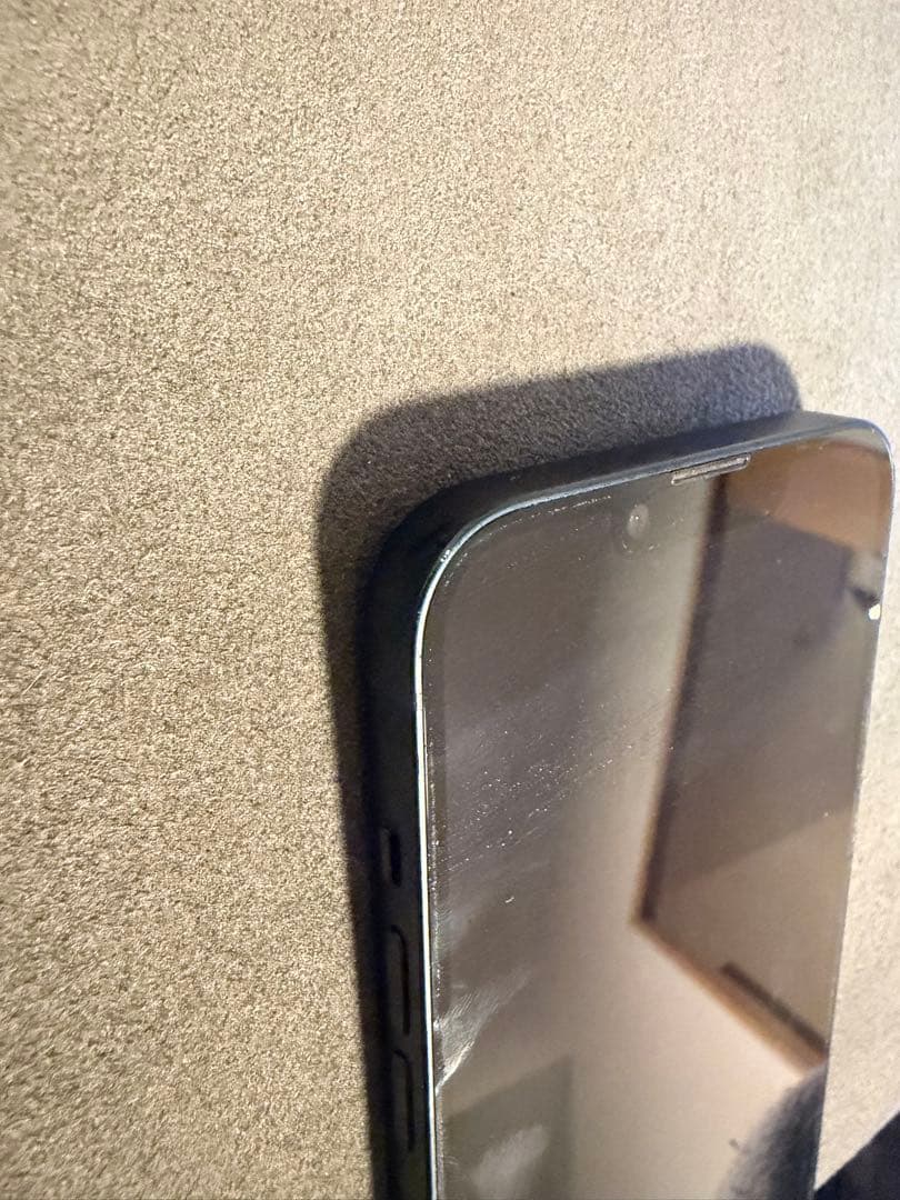 iPhone 14 128GB 電池80% simフリー torrasケース付き