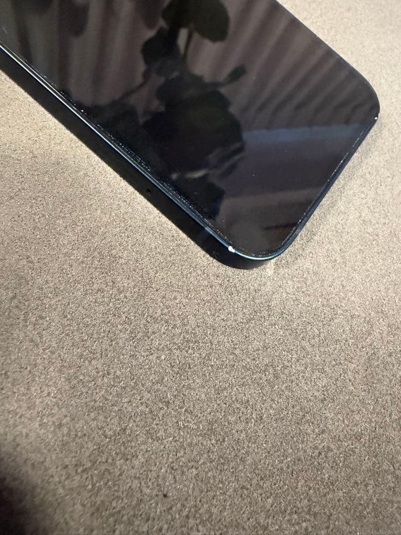 iPhone 14 128GB 電池80% simフリー torrasケース付き