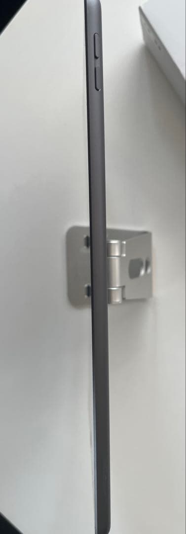 iPad 第9世代Wi-Fi 64GB 10.2インチ　箱付き