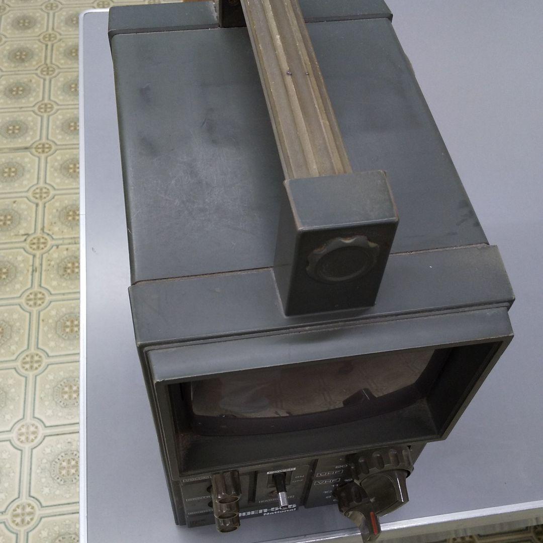 ポータブル白黒テレビ