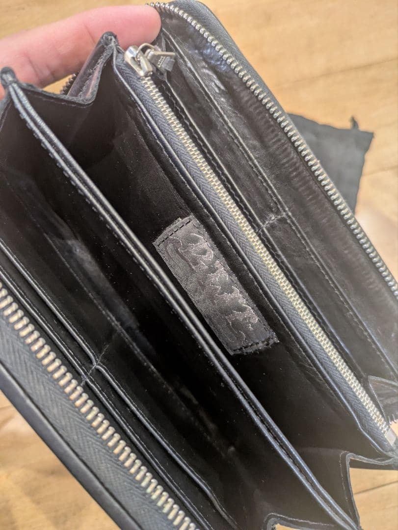ビルウォールレザー長財布ジャンク