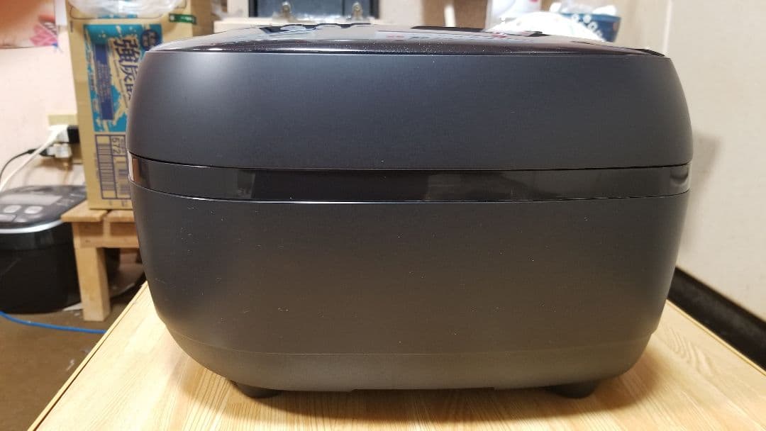 2021年製 土鍋ご泡火炊き タイガー圧力IH炊飯器 バックライト液晶画面搭載