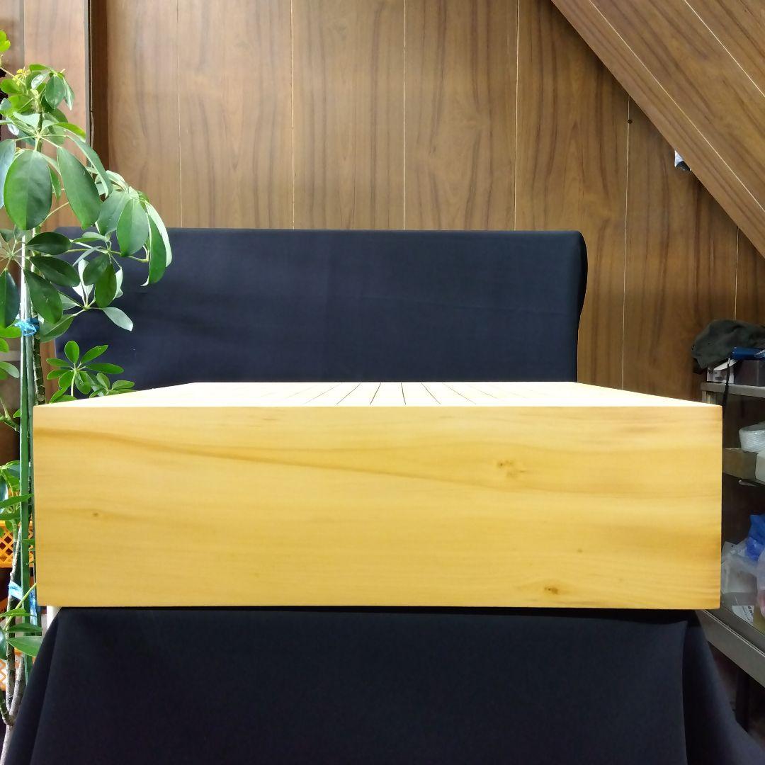 【国産　本榧　４寸碁盤　木表　脚なし】