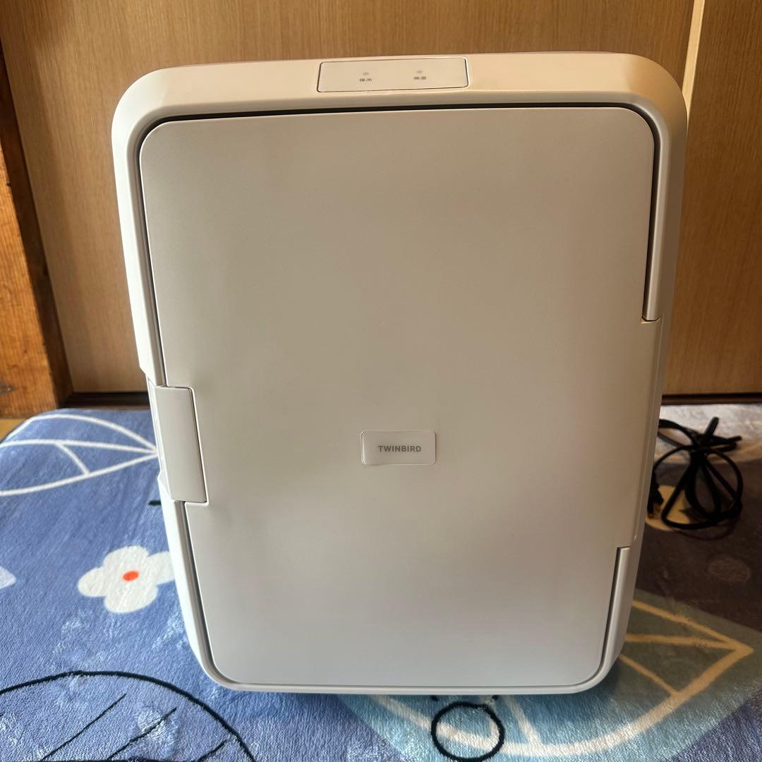 ツインバード 2電源式ポータブル電子適温ボックス HR-EB08W 冷蔵庫