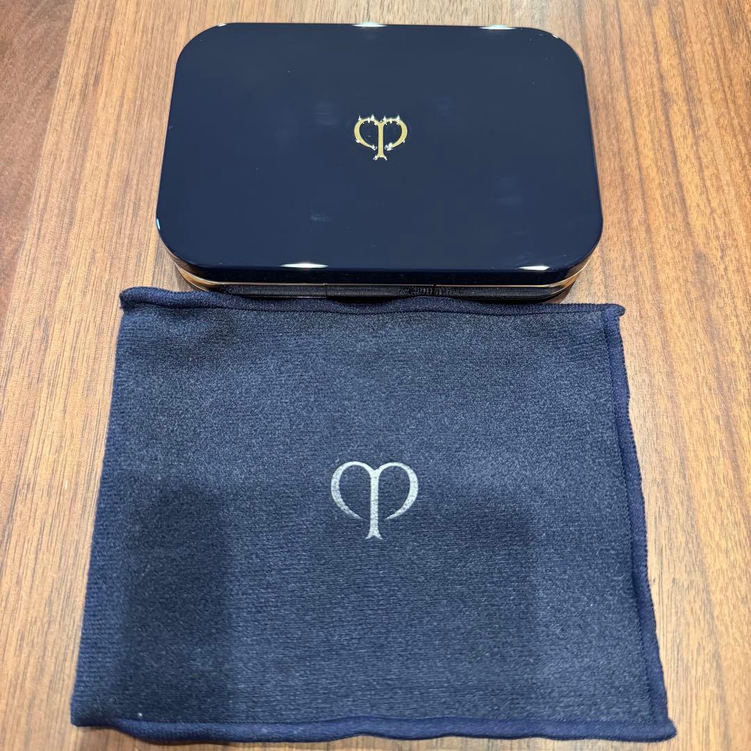 クレ・ド・ポー ボーテ タンプードルエクラⅡ オークル 10