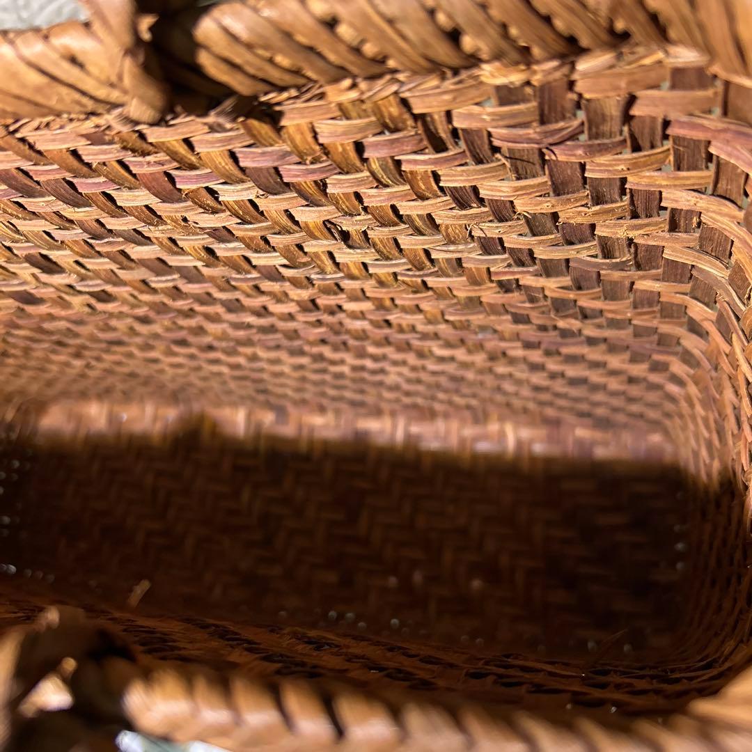 極美品　山葡萄　やまぶどう　カゴバック　大きめ　A4 籠バッグ 天然素材