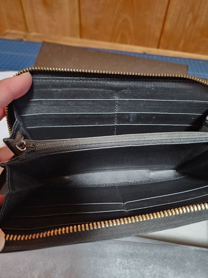 GUCCI ブラックレザー 長財布