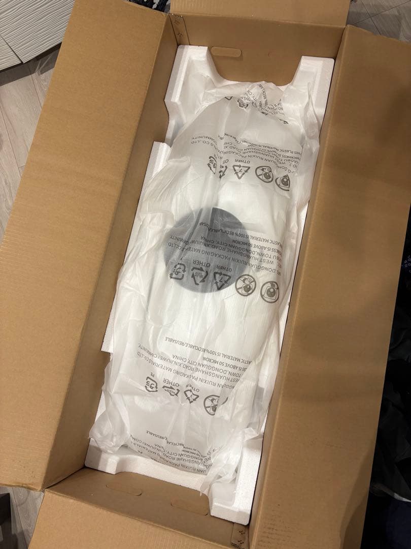 Samsung Odyssey G9 49インチ ディスプレイ本体