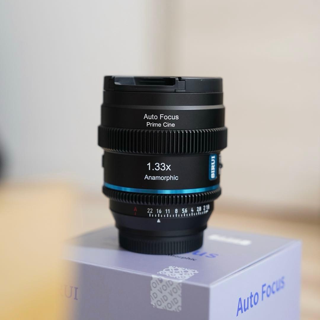 【新品同様】SIRUI 20mm T1.8 1.33X アナモルフィックレンズ