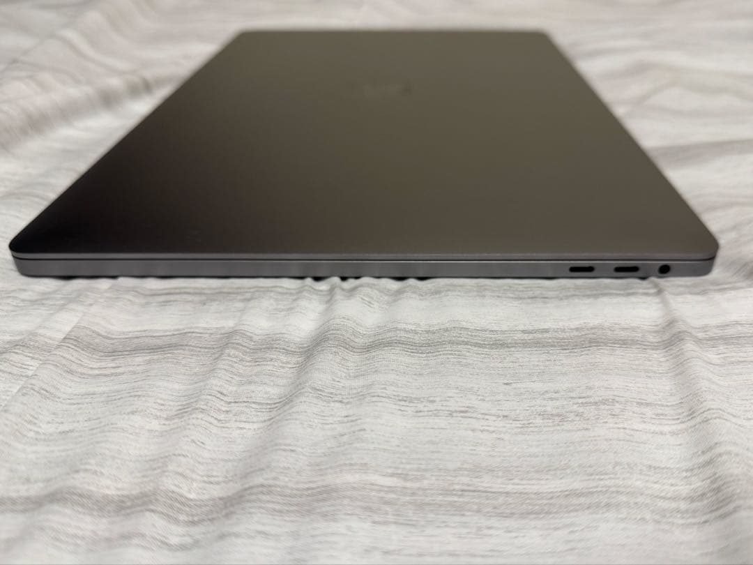 MacBook Pro 16インチ 2019 i9 16GB 1TB