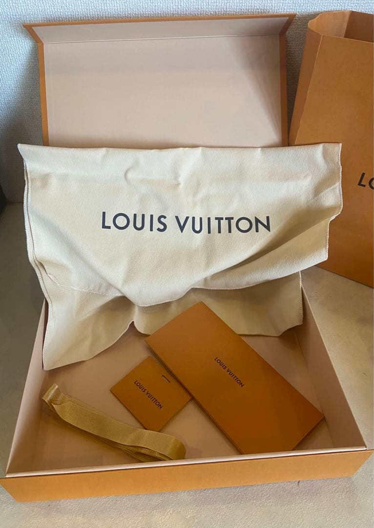 ルイ・ヴィトン Louis Vuitton ディストリクト PM