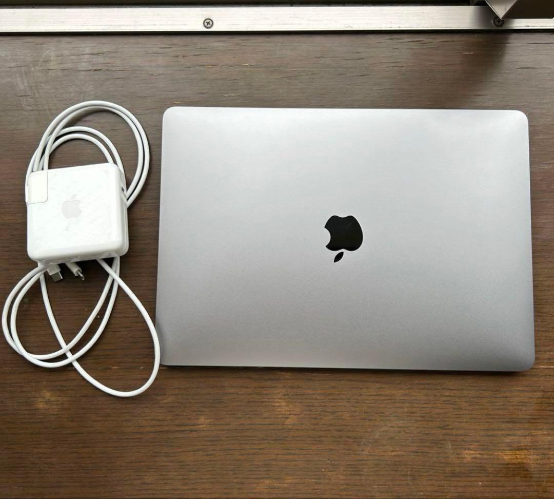 MacBook Pro 13インチ 2017 Core i7 完動品 状態良好