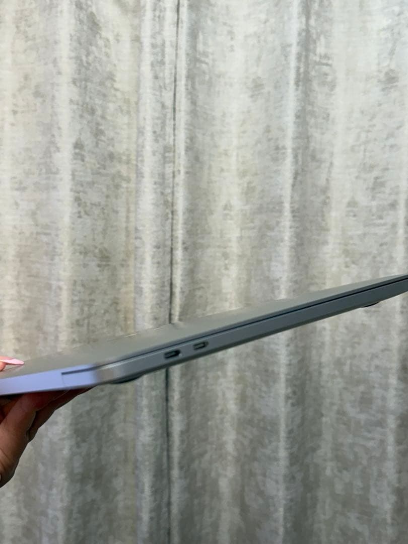 MacBook pro 13インチ