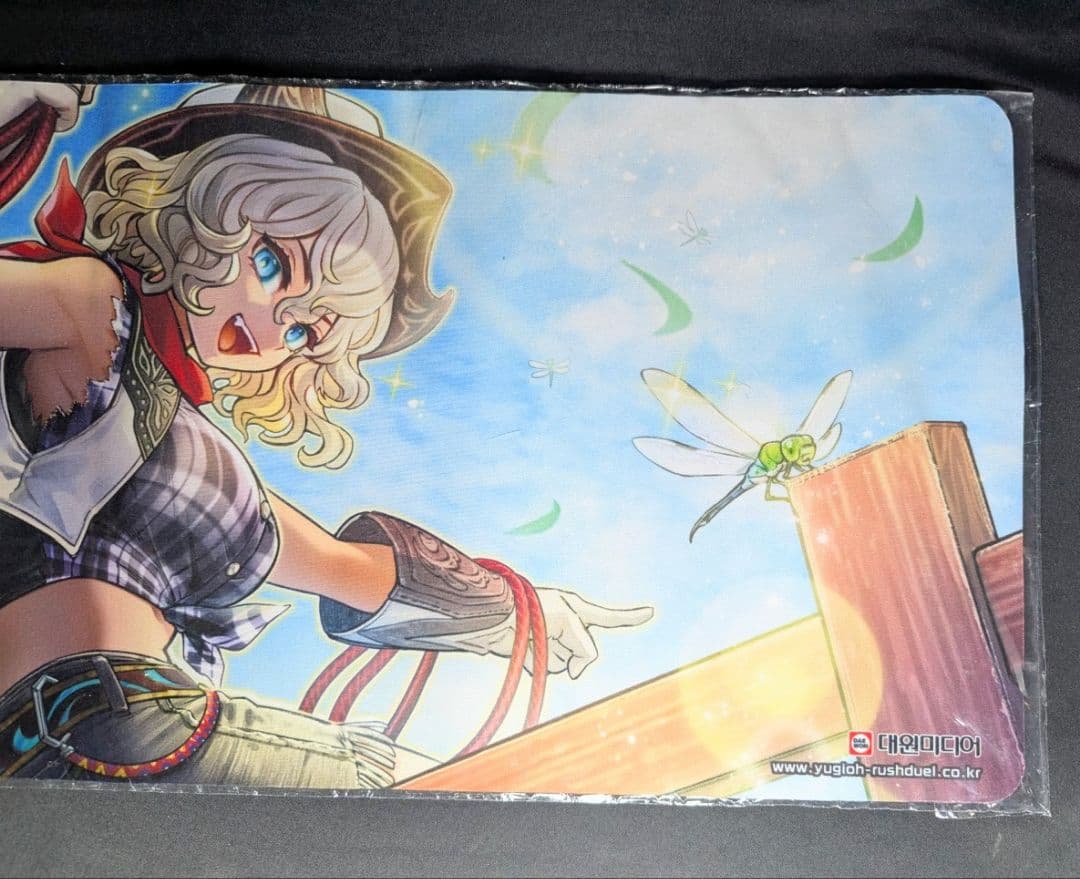 未開封 牽引のキャトルヒーラー プレイマット 遊戯王 公式品 韓国　遊戯王の日