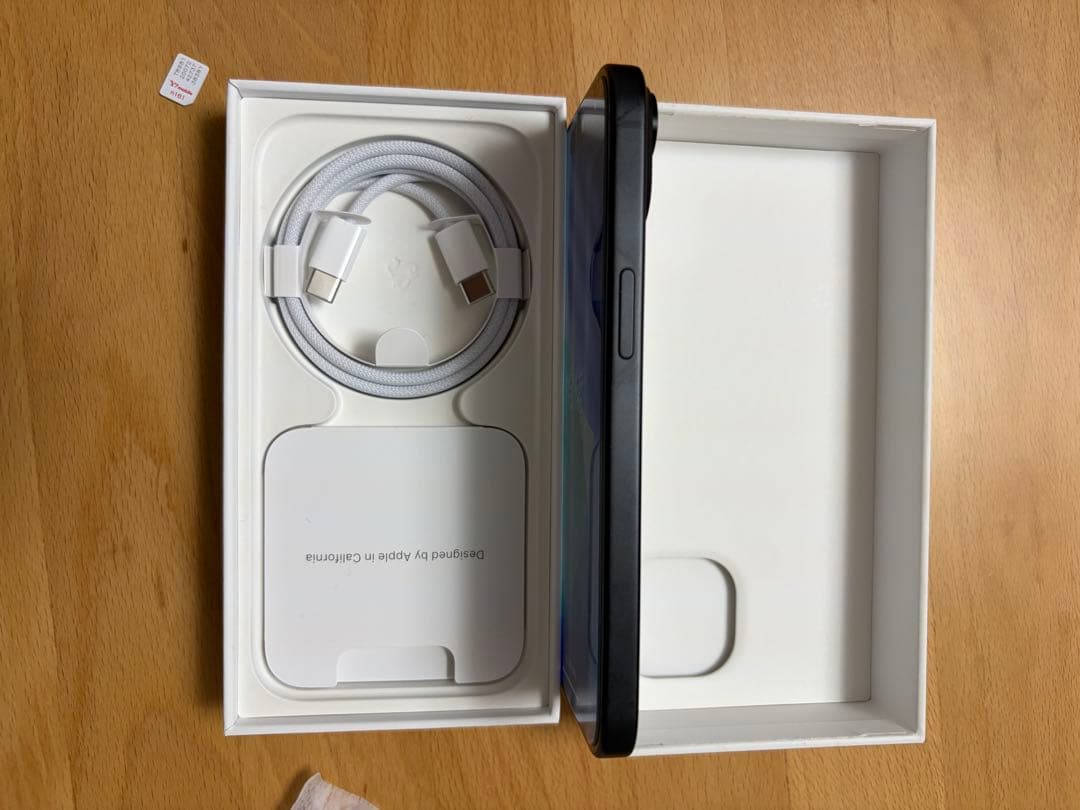 iPhone15 128GBブラック 本体　SIMフリー　ios26 残債無し