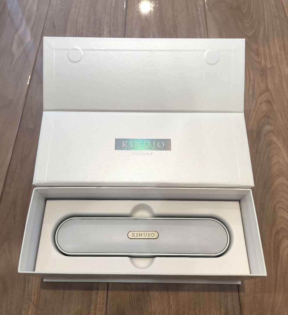 KINUIJO コードレスヘアアイロン