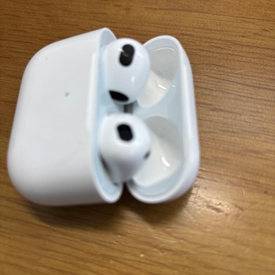 Apple AirPods 第3世代 MME73J/A ホワイト、おまけ付き！