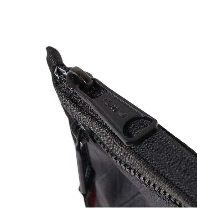 ☆匿名発送☆DIESEL ディーゼル ボディバッグ