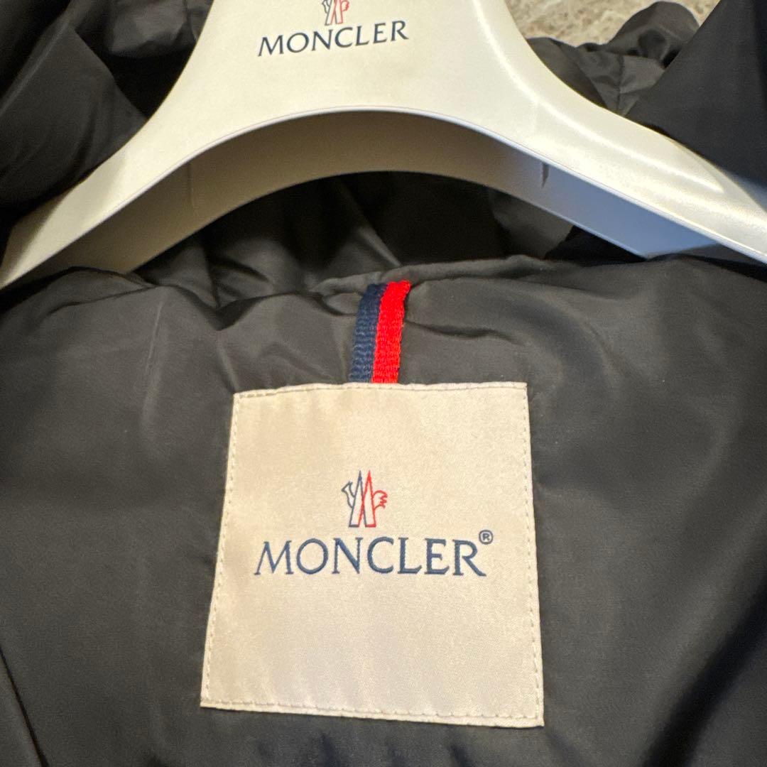 最終価格‼️モンクレールフリルフード付きダウンコート