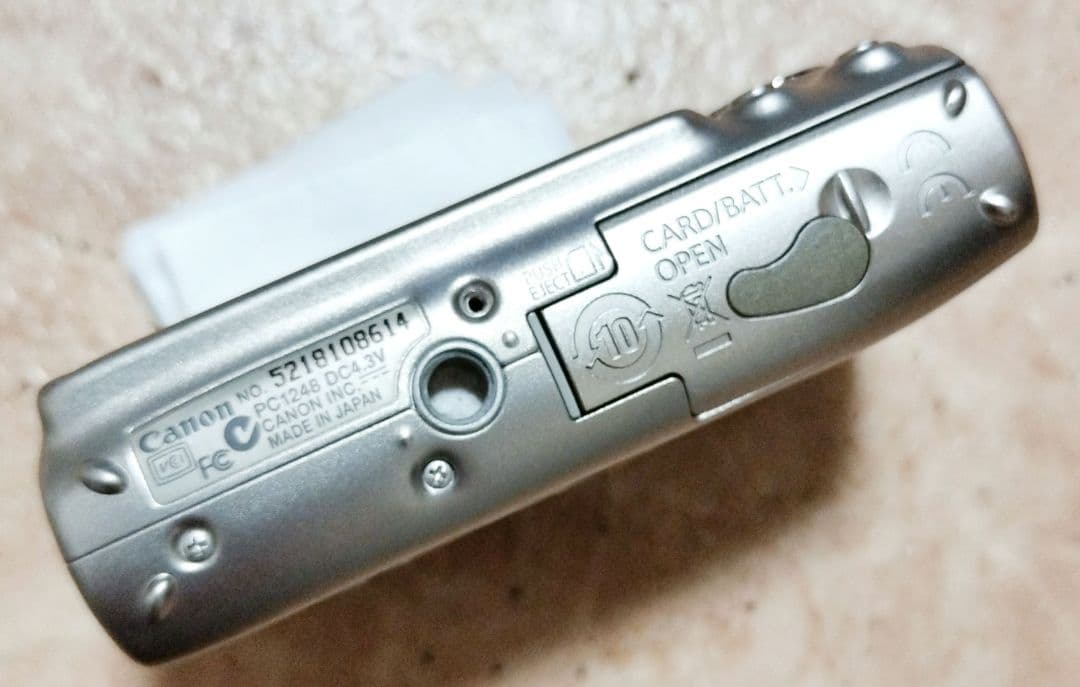 CANON IXY 2000IS　デジタルカメラ　ジャンク