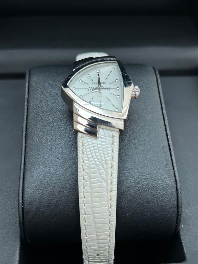 【Hamilton】ハミルトン　ベンチュラ　ホワイト