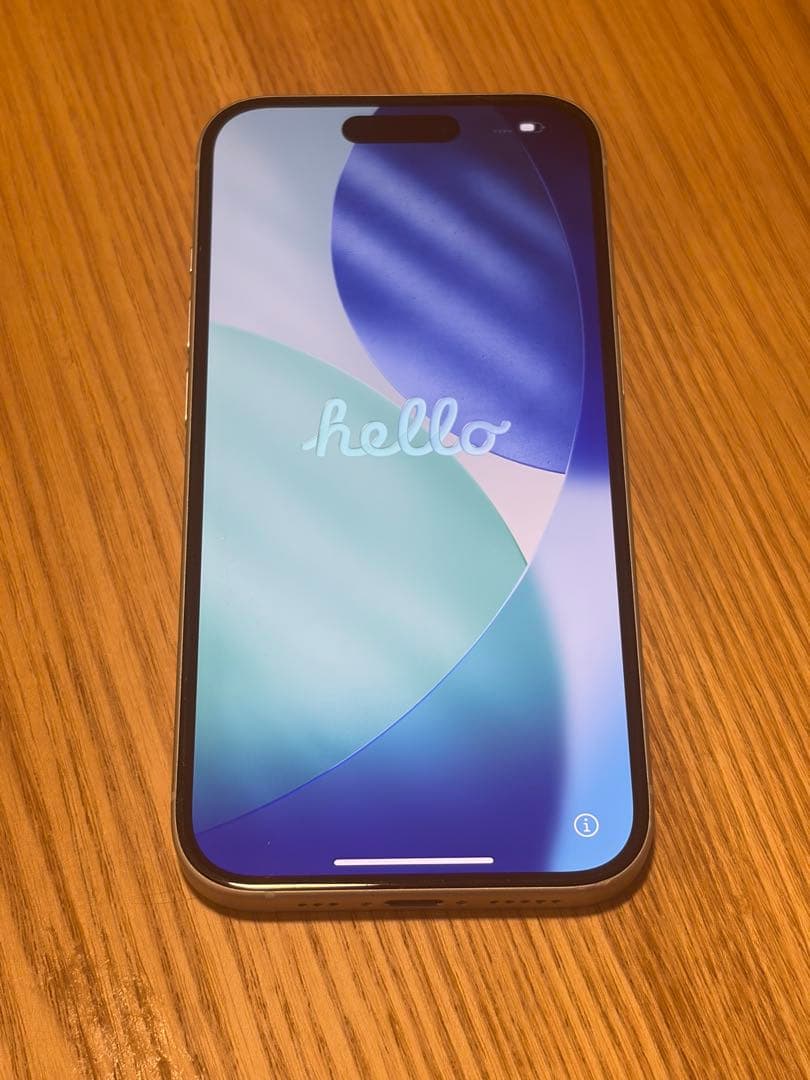 Apple iPhone 15本体 ホワイト 128GB *おまけ付き！