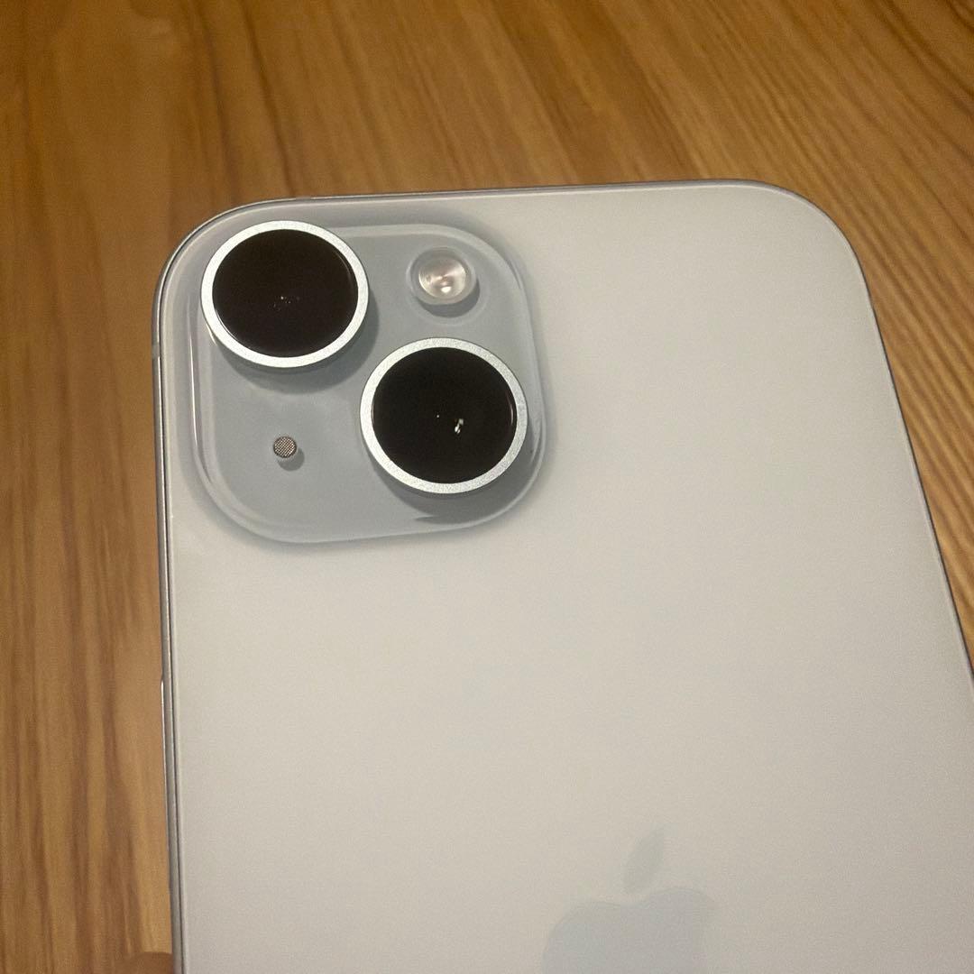 Apple iPhone 15本体 ホワイト 128GB *おまけ付き！