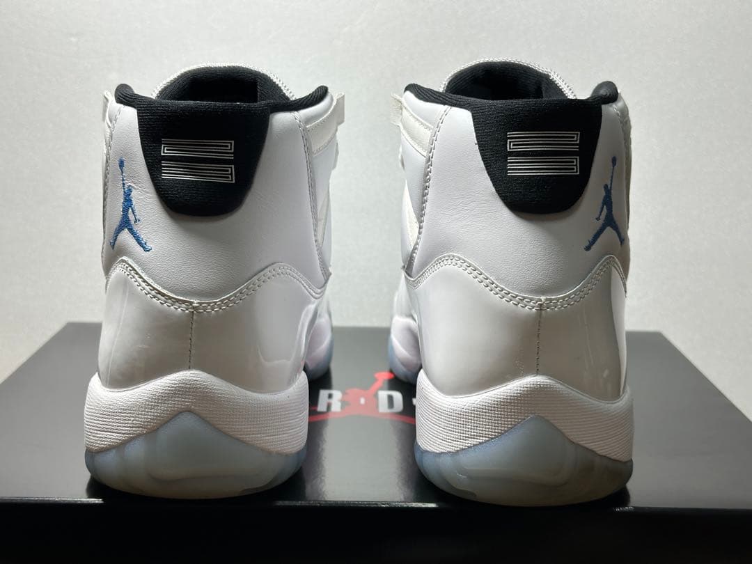 【美品】 28cm / AJ 11 \"White/Legend blue\"