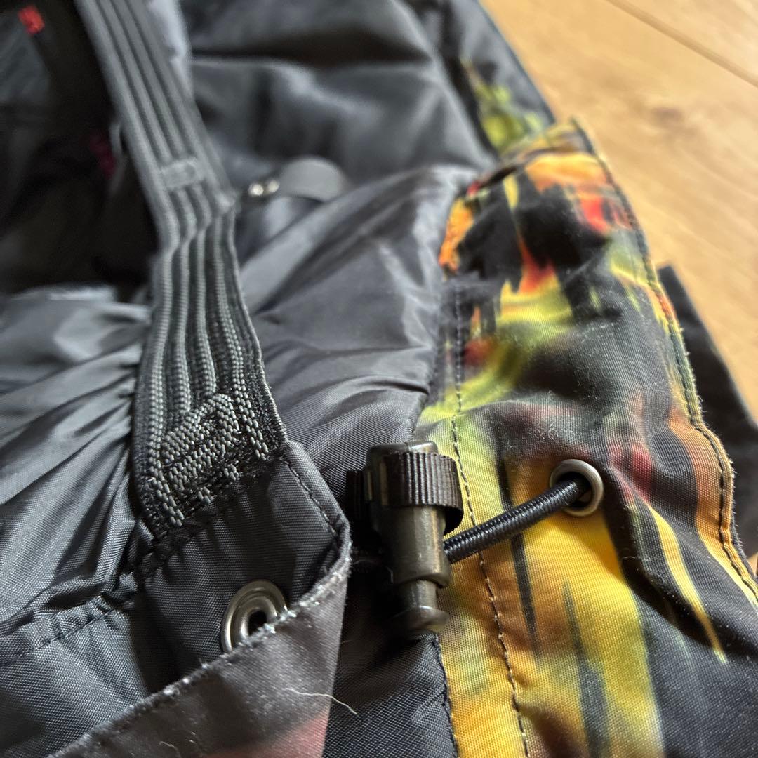 Burton スノーボードジャケット Mサイズ